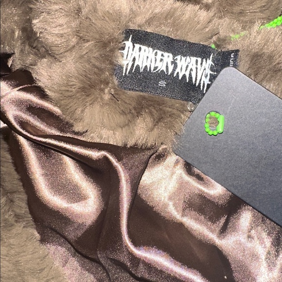 Darker Wavs Brown Faux Fur Coat with Belt - Picture 2 of 5